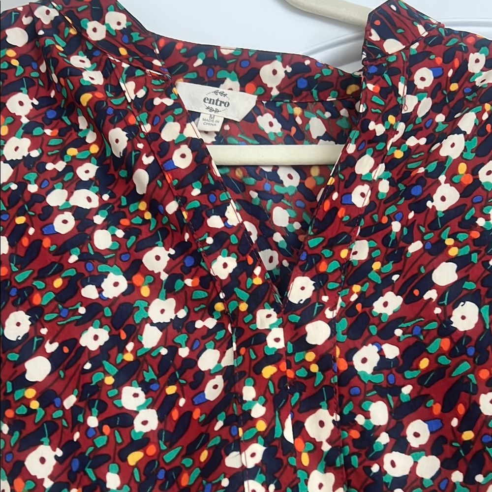 Floral knee length Entro dress - Picture 2 of 3